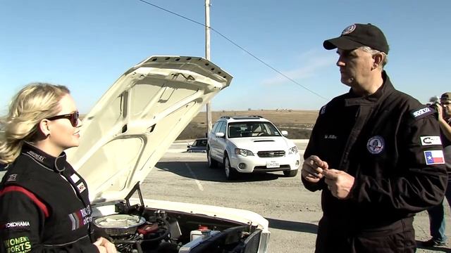 Shelby GT350s on the Track at Eagles Canyon Raceway смотреть онлайн