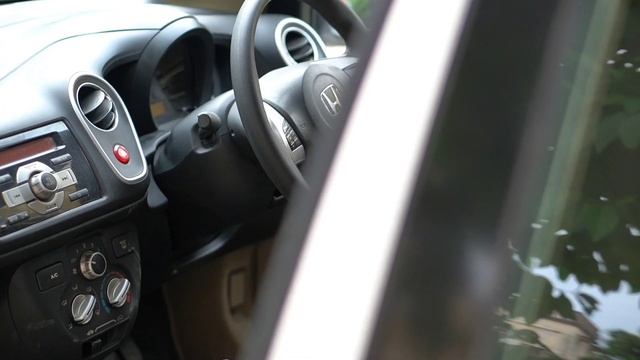 ?Honda Mobilio Smt 2014 Model?Kms- 40000 Only?#honda #mobilio #durgapuja #bengal #car #kolkata #202 смотреть онлайн