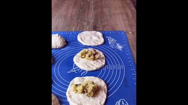 Хрустящие и вкусные Пирожки с картошкой! смотреть онлайн