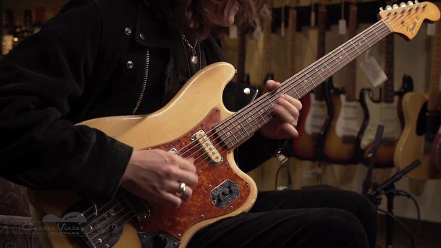 1962 Fender Bass VI played by Tyler Bryant смотреть онлайн