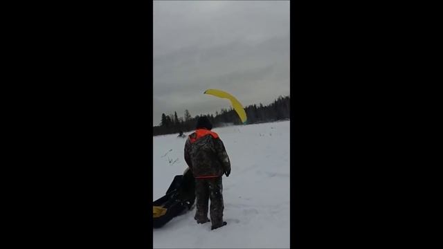 Экстремальный взлет мотопараплана с прицепа снегохода смотреть онлайн