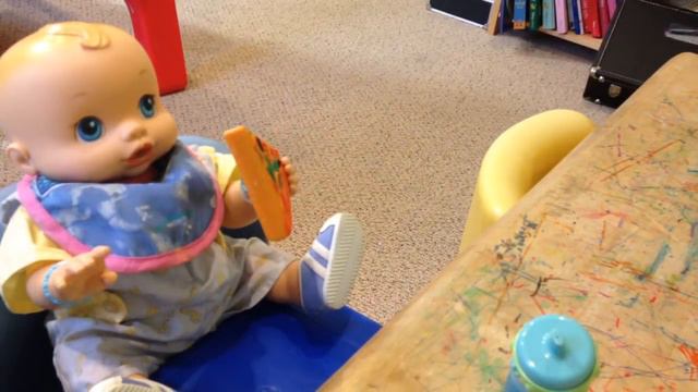 Going To Lunch With The Twins смотреть онлайн