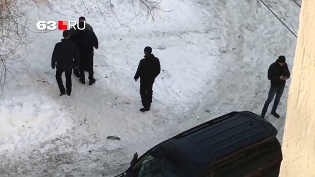 ОТКРЫЛИ ОГОНЬ ПО СОБАКАМ прямо на УЛИЦЕ [2019] смотреть онлайн