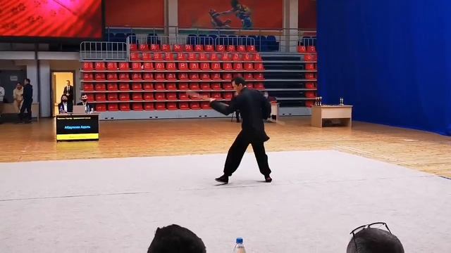 Ушу шаолинь у син ба фа цюань выступление с шестом кубок республики «восточный барс»