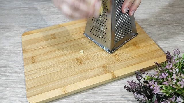 Хрустящие горячие бутерброды с колбасой и яйцом. Это находка для быстрого перекуса. смотреть онлайн