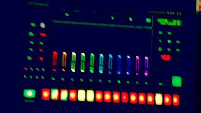 Roland TR-8S Freestyle Trap Beat || Prod. DJ RUINER [FREE] #Roland #808 #TrapBeat #TrapMusic смотреть онлайн