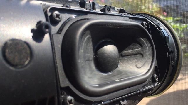 JBL Charge 4 (TT) - HEAVY EXCURSION!!! смотреть онлайн