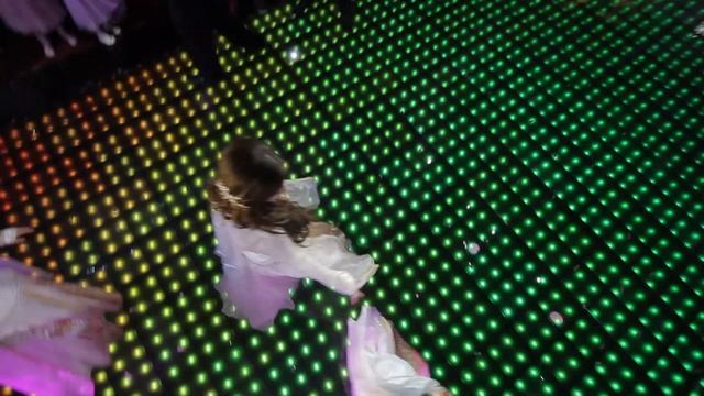 Рудик и Алина.танец невесты с подружками смотреть онлайн