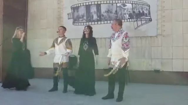 «Народный коллектив» фольклорный ансамбль «Околица» - Тальянка смотреть онлайн
