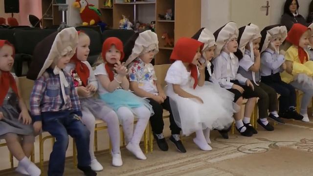 Праздник Осени. Группа 10 смотреть онлайн