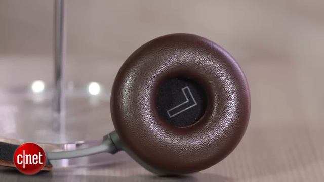 Bang & Olufsen BeoPlay H8: Swanky Bluetooth headphones with a price to match смотреть онлайн