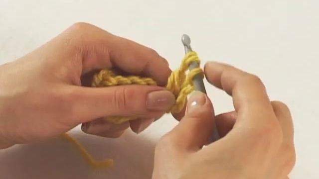 Вязание крючком - Столбики с двумя накидами смотреть онлайн