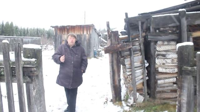 Туалет, дровяник, мусорка - ходить по темноте приходится часто смотреть онлайн