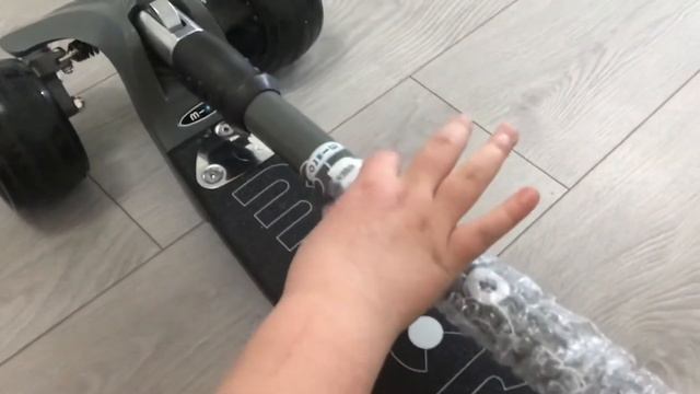 Micro Scooter Monster Kickboard Grey ? смотреть онлайн