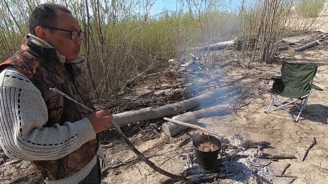 Охота. Разделываем уток и готовим якутский суп. смотреть онлайн