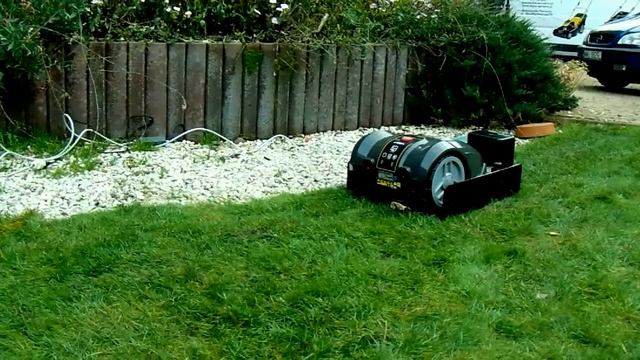 Instalacja robota koszącego Stiga Autoclip M3 смотреть онлайн
