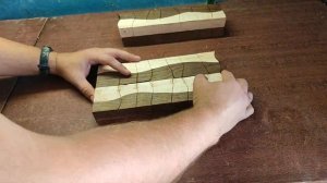 Очень красивая "пьяная" скалка из дерева для теста