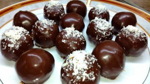 Домашние конфеты за 5 минут. В магазине не покупаю. Готовлю сама! Конфеты из Печенья и Вафель