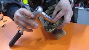 Замена шпильки бензопилы