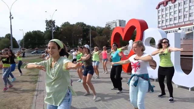 Zumba Love - Zin75 - Sumy Флешмоб