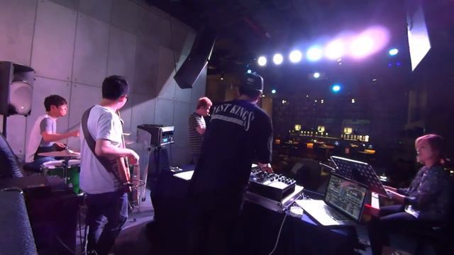 드러머 김홍기 HG FunkTronic -Turn Up- Live at Distillery смотреть онлайн