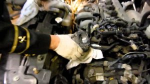 Клапан ЕГР Мазда сх 7. Чистим дроссель. Сидим в гараже.