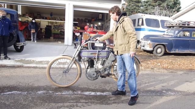 1910 Harley Davidson Motorcycle Replica Start Up And Ride