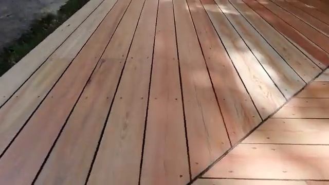 Шлифовка террасы из лиственницы-сосны.