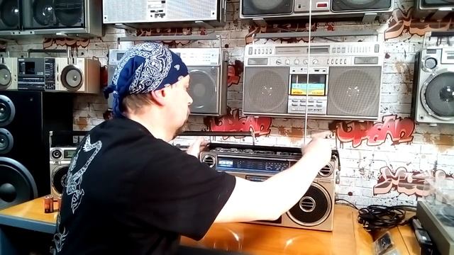 Ещё чуток праздничного настроения! National Panasonic RX-5045 смотреть онлайн