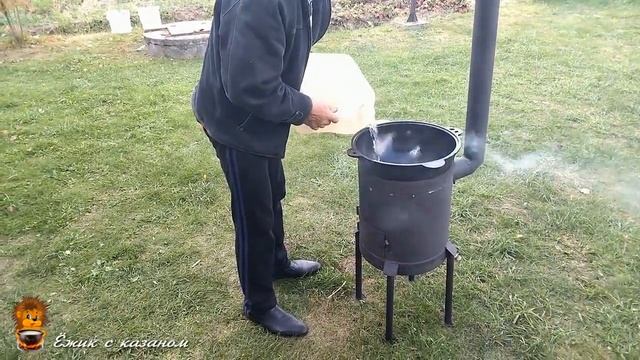 Домашняя яичная лапша с курочкой в казане смотреть онлайн