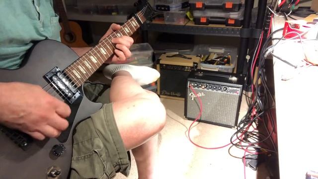 Fender Champion 20 with Jensen C8R speaker смотреть онлайн