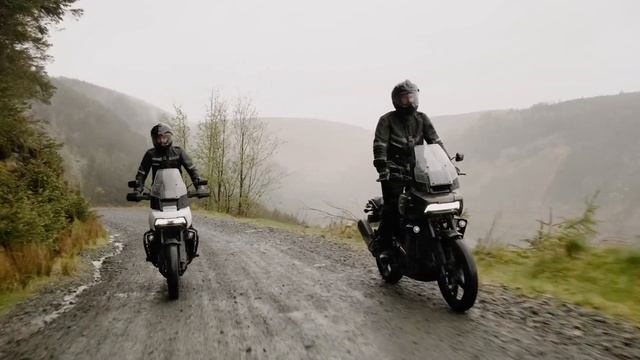 H-D Adventure Centre смотреть онлайн