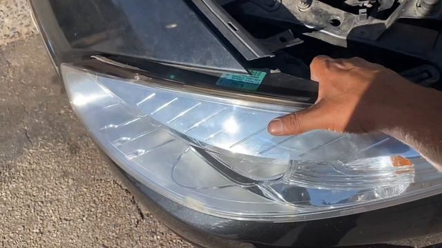Como trocar lâmpada de farol do Renault fluence 2011 смотреть онлайн