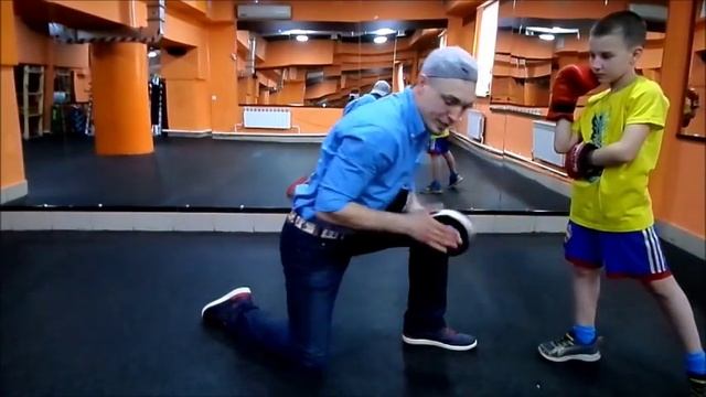 Разбор тренировки на лапах.Training Boxing mitts смотреть онлайн