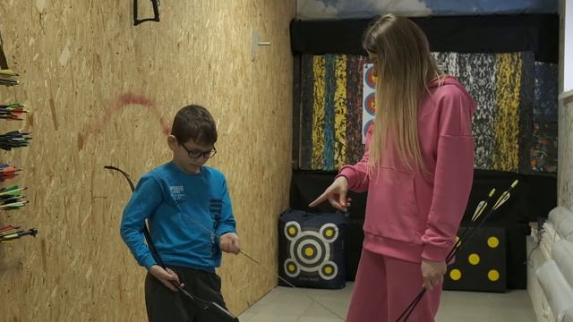 Как выбрать лук ребенку? смотреть онлайн