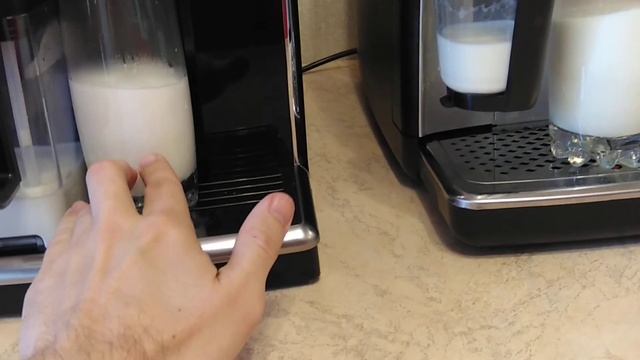 Latte Macchiato: Milk Carafe (Saeco Picobaristo) vs LatteGo (Philips EP3246/70) смотреть онлайн