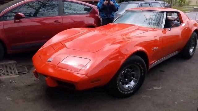 Chevy Corvette C3 Stingray - V8 sound, lights pop up and take off - HD смотреть онлайн