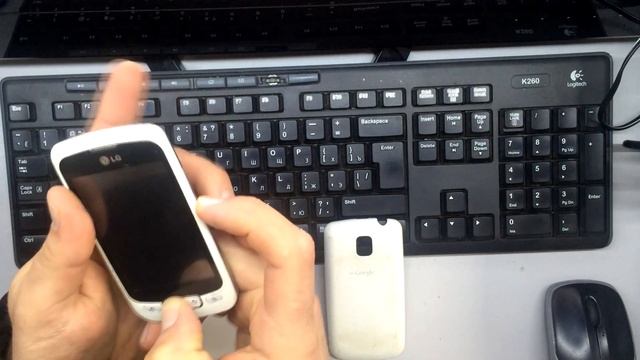 LG P500 Optimus One Hard Reset (сброс настроек) смотреть онлайн