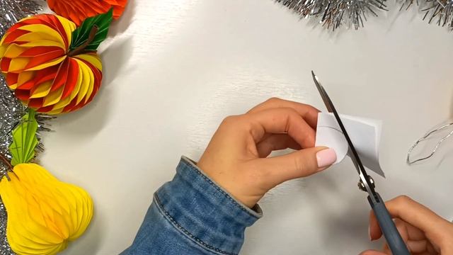 Поделка из бумаги ТИГРЕНОК. Игрушка на елку своими руками смотреть онлайн