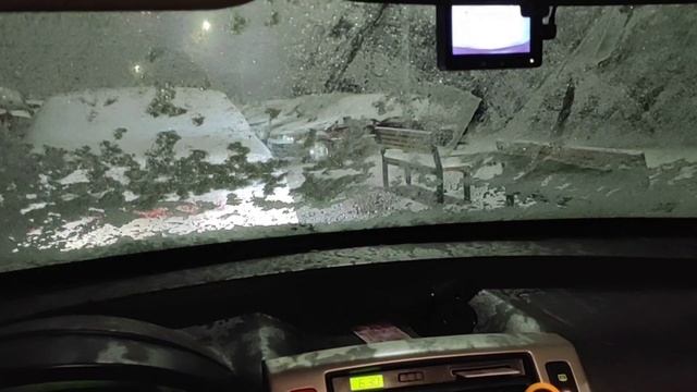 Как быстро разморозить лобовое стекло. смотреть онлайн