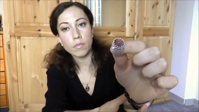 Открываем посылку с серебряными украшениями индийской принцессы Sandra Singh смотреть онлайн