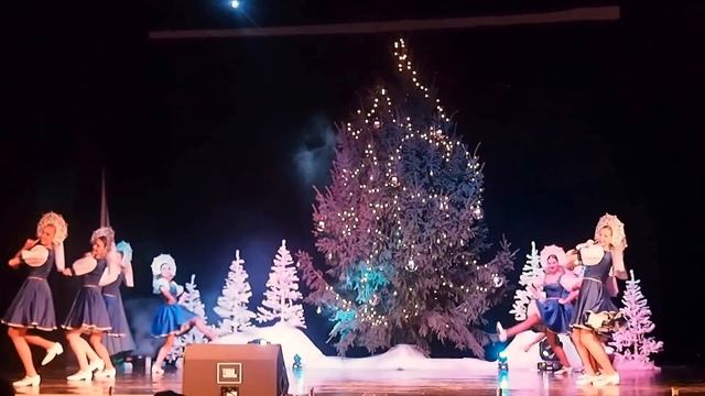 Попурри ансамбля "Карусель" смотреть онлайн