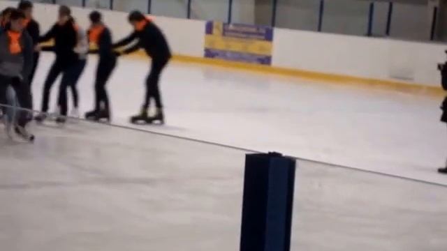 В ледовом дворце смотреть онлайн