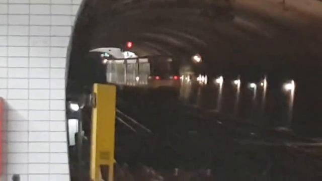 Trains at CLUNY LA SORBONNE смотреть онлайн