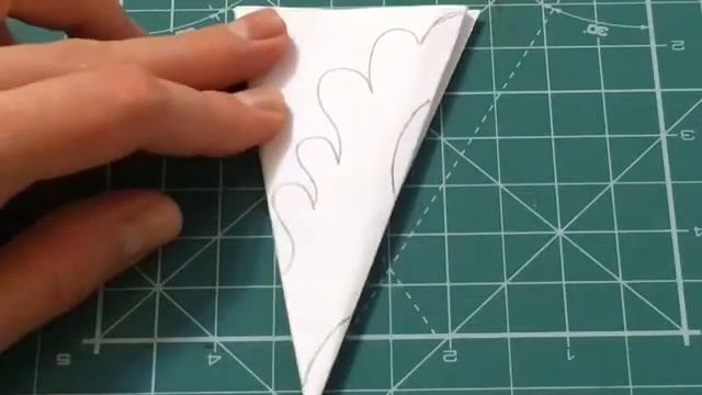 Вырезаем снежинку смотреть онлайн