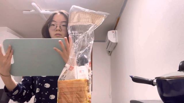 готовлю кукурузный супчик с сухариками ?