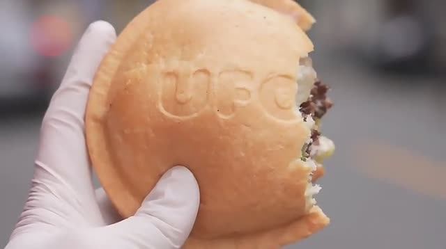 Вафельница для UFO-бургеров смотреть онлайн