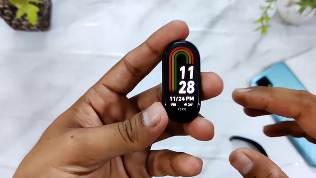 Mi Band 8 Unboxing & Quick Review | Is This Still The Best Fitness Tracker? смотреть онлайн