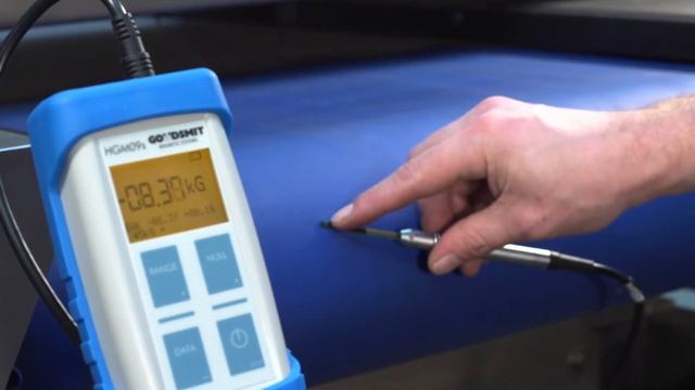 Measure the magnetic flux density with a gauss meter/tesla meter from Goudsmit смотреть онлайн
