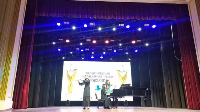 К. Стамиц. Концерт G-dur для флейты с оркестром, ор. 29, часть 1. Гатина Амелия 13 лет смотреть онлайн